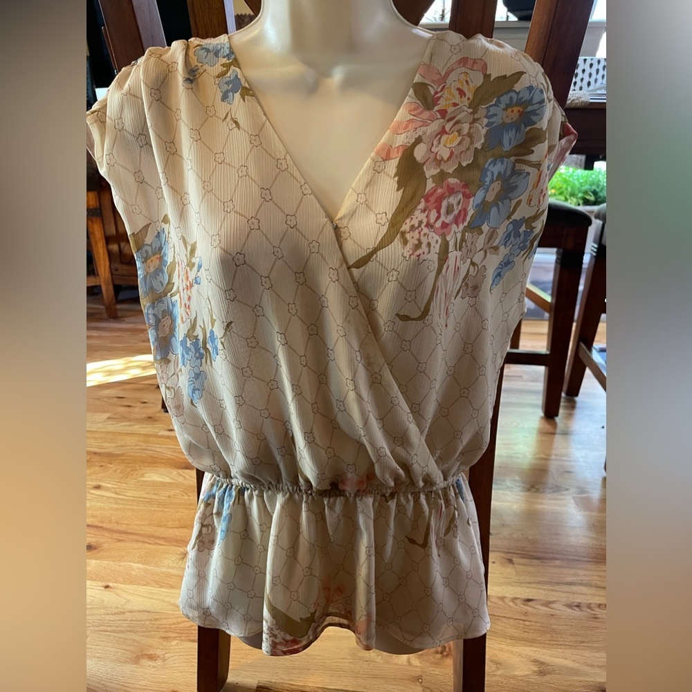 Bellatrix long blouse looks great with blue cami